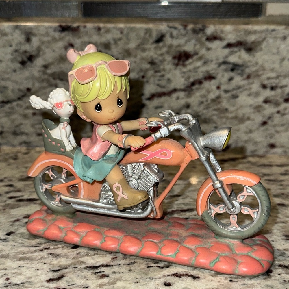 Precious Moments “hope is on the horizon” figurine